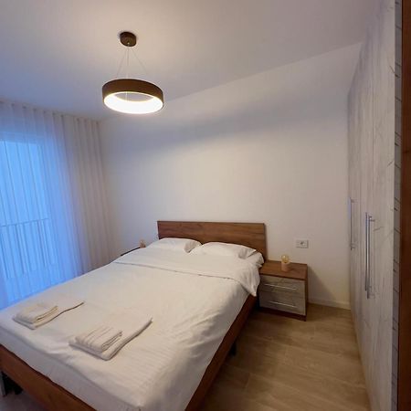 Holiday Apartments Gjakova Bagian luar foto
